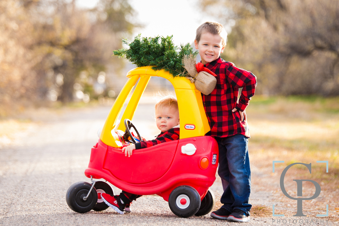 family portraits, family photographer, family session, portrait photographer, denver photographer, boulder photographer, midwest photographer, family, kids