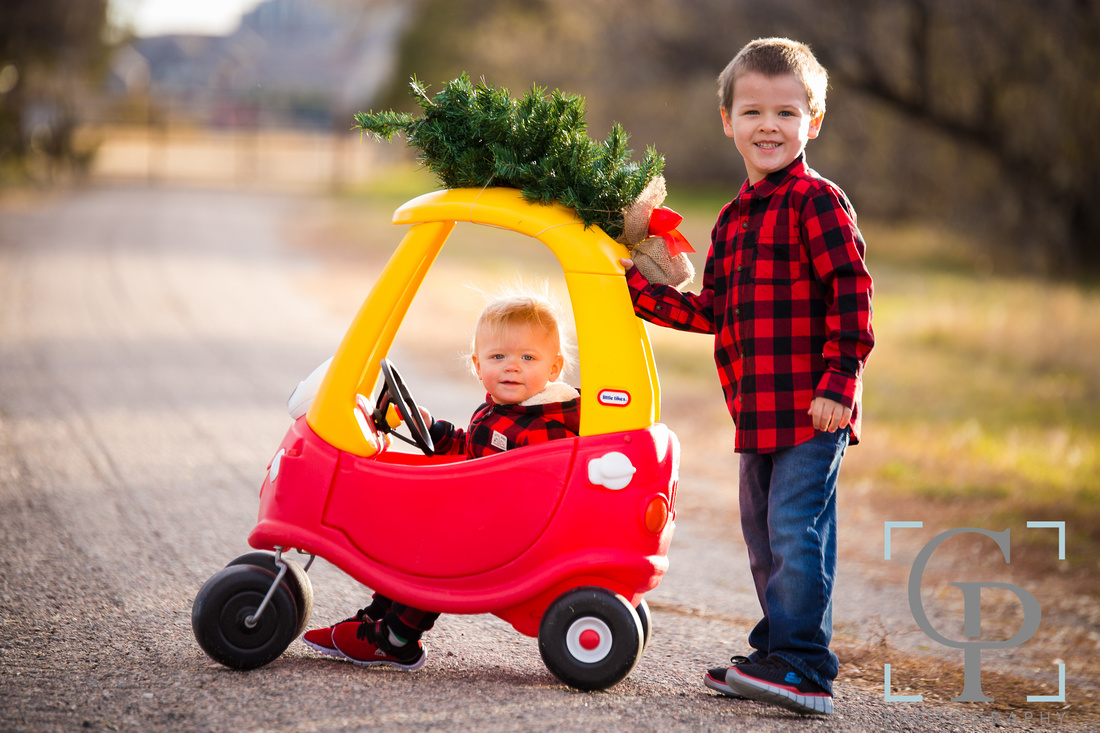 family portraits, family photographer, family session, portrait photographer, denver photographer, boulder photographer, midwest photographer, family, kids