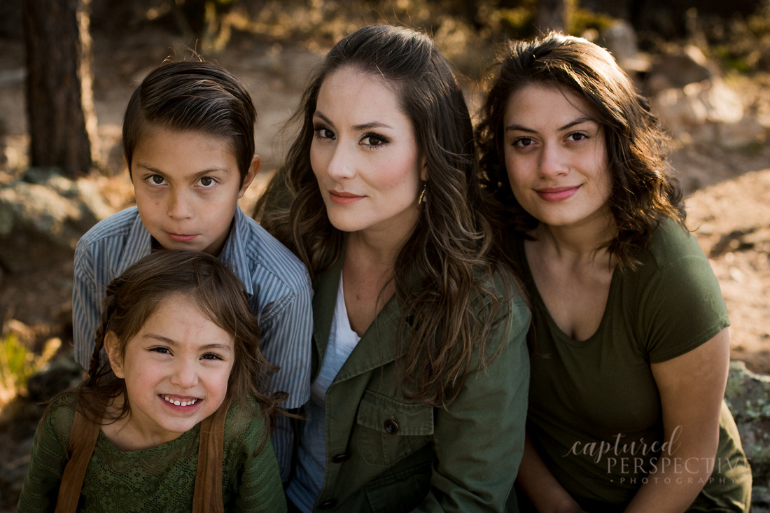 family portraits, family photographer, family session, portrait photographer, denver photographer, boulder photographer, midwest photographer, family, kids