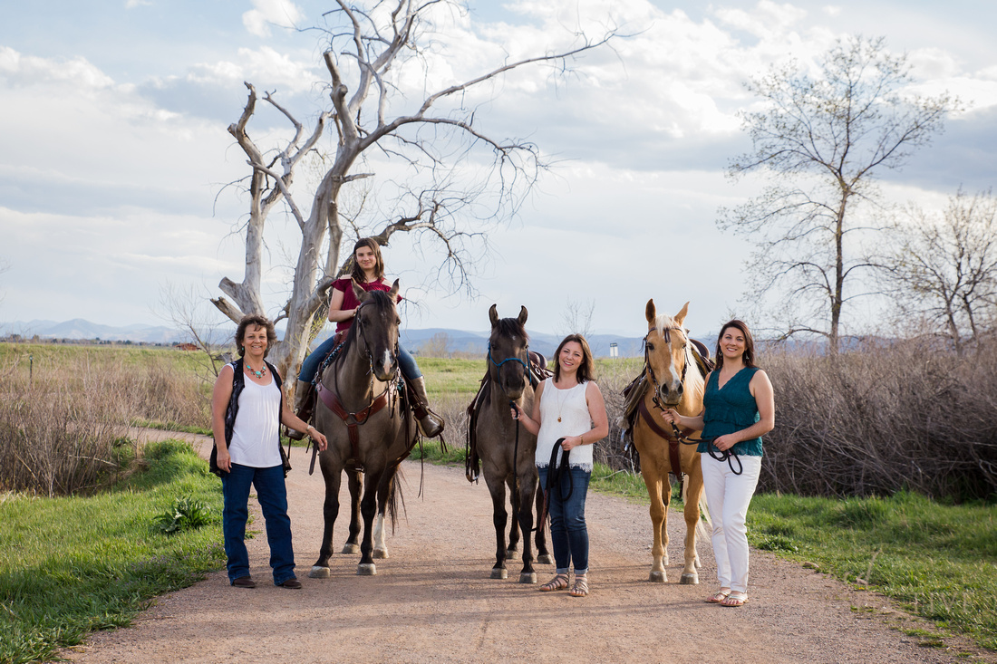 Family portraits with horses and dogs captured at Standley lake in Westminster 